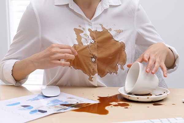 لکه‌های قهوه یا چای